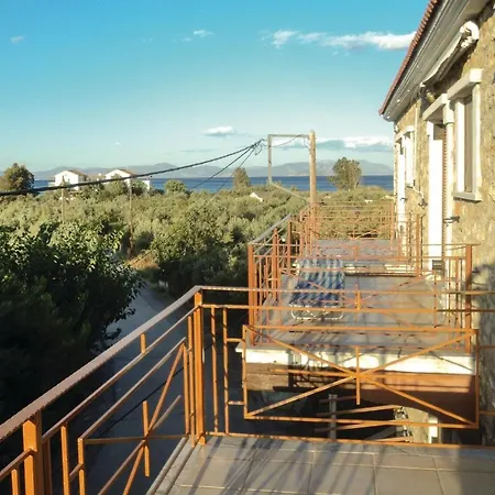 2 Bedroom Beautiful In Astros Peleponese