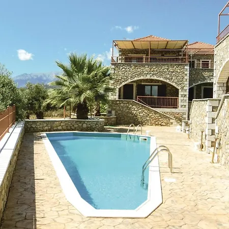 Holiday home In Astros Peleponese With Kitchen Koutroufa