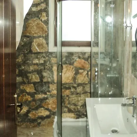In Astros Peleponese With Kitchen Holiday home