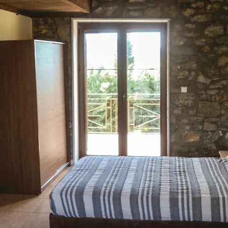 2 Bedroom Beautiful In Astros Peleponese