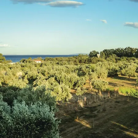 Holiday home In Astros Peleponese With Kitchen Koutroufa