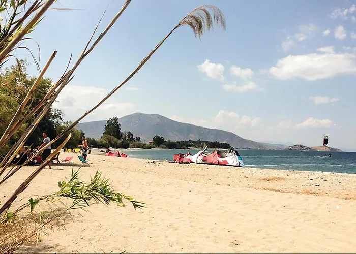 Casa de Férias Gorgeous In Astros Peleponese Koutroufa